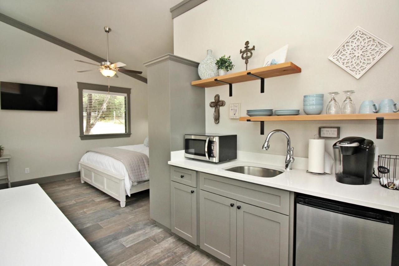 ويمبيرلي Green Acres Cottages - Fredericksburg Suite المظهر الخارجي الصورة