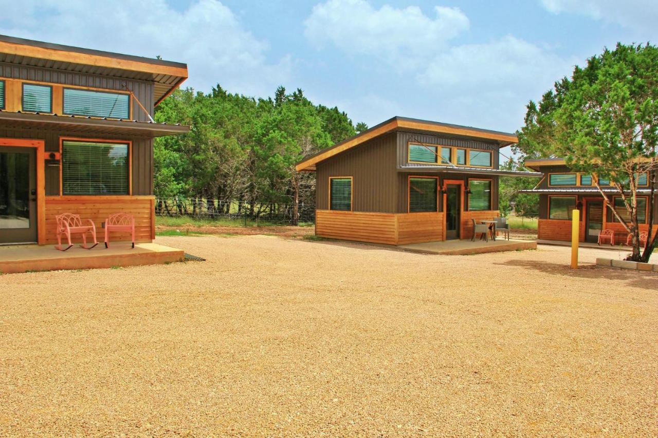 ويمبيرلي Green Acres Cottages - Fredericksburg Suite المظهر الخارجي الصورة
